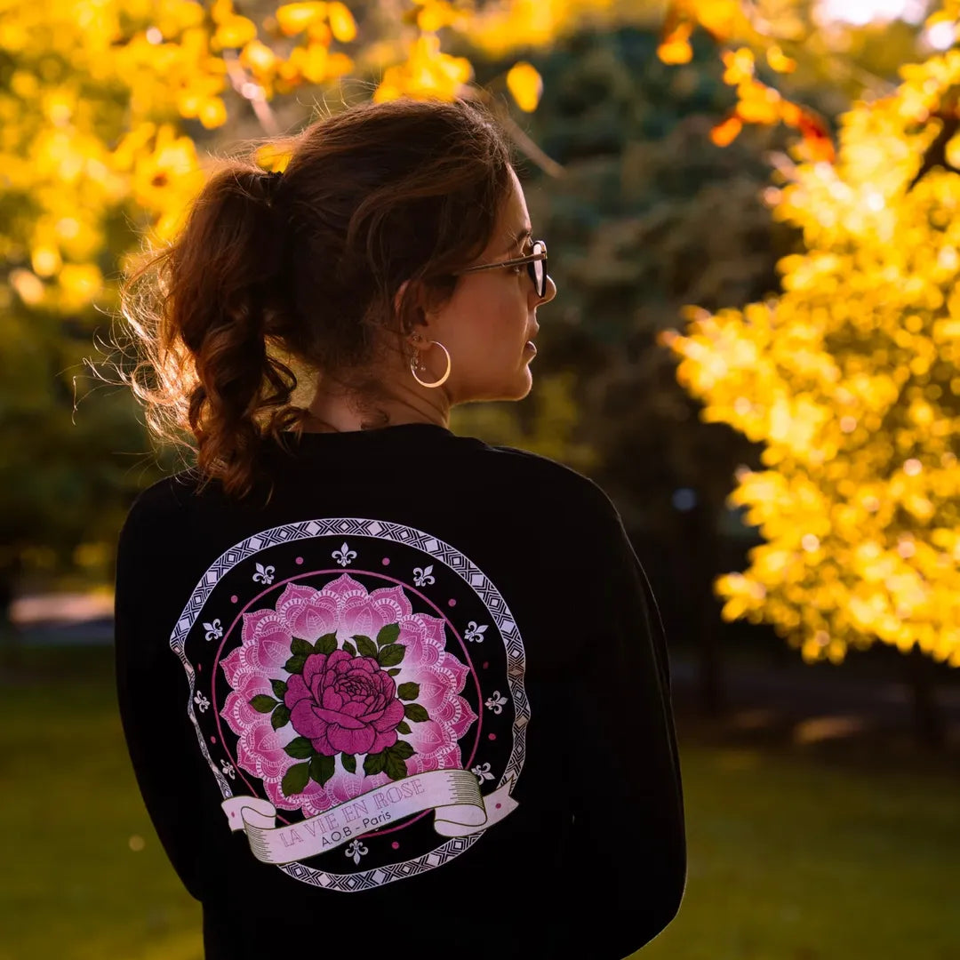 MAËLLE X "LA VIE EN ROSE" : L'AMOUR DES PROCHES, UNE ÉCHAPPATOIRE à LA MORT.