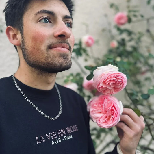 MATHIEU X "LA VIE EN ROSE" : L'ODE DE LA RENAISSANCE D'UN AMOUR PERDU.
